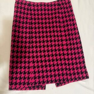 Go International‎ Pink Black Houndstooth Pencil Skirt Telemundo Studios Wardrobe